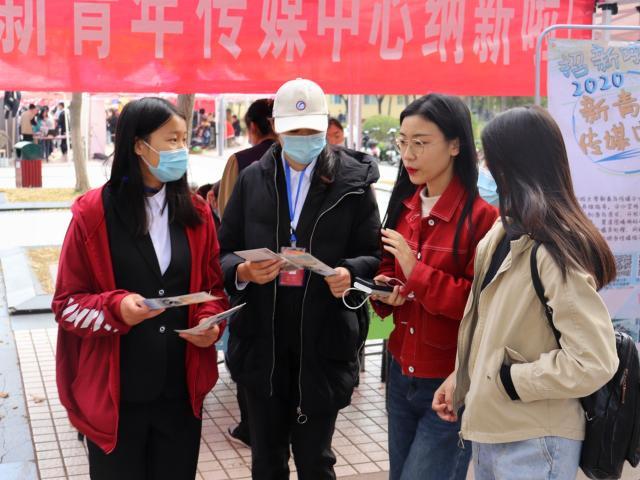 个性各异的海报