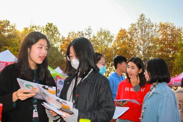 凤凰体育app在线宣布成为英超联赛官