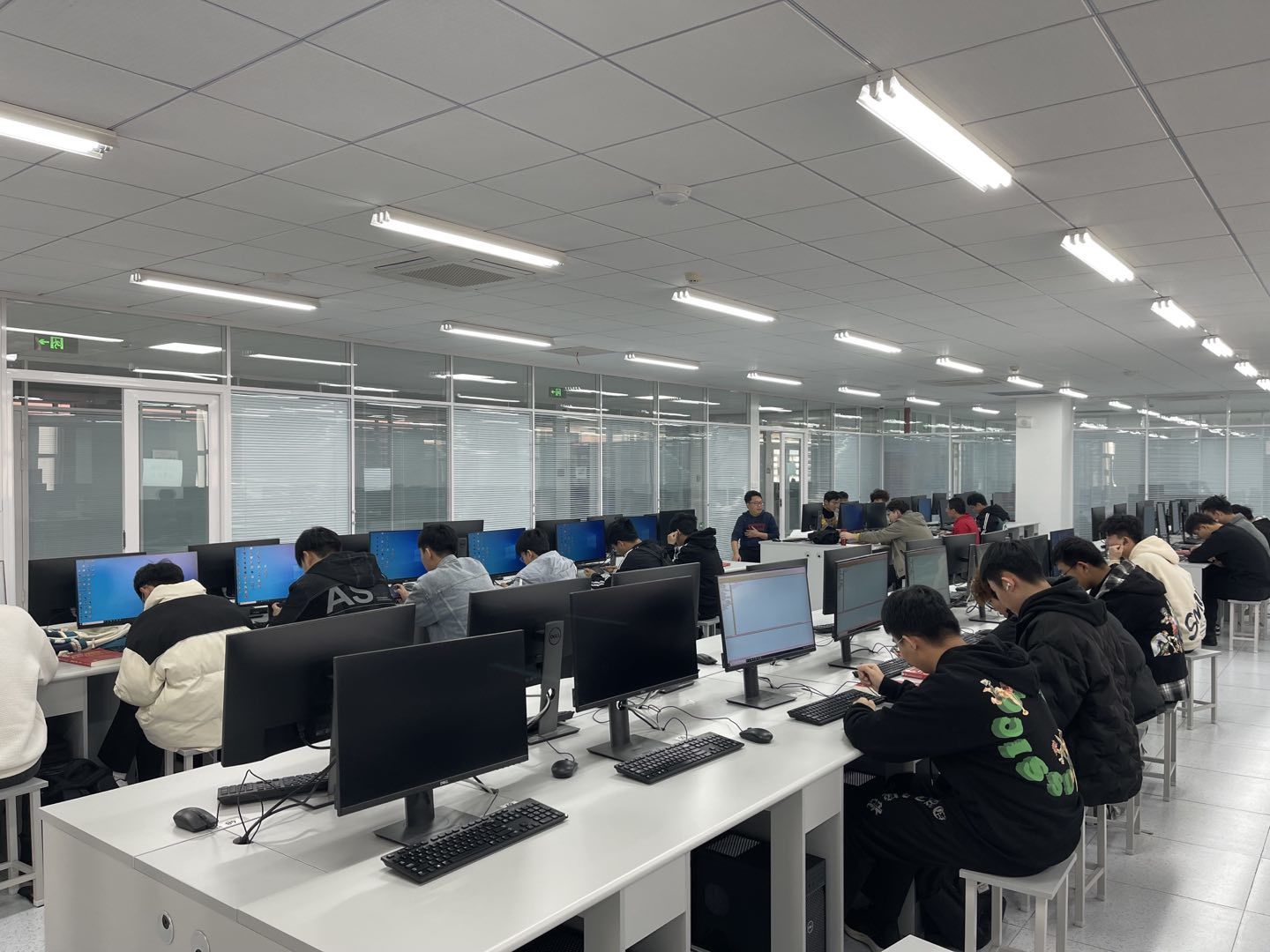 随着社会的进步